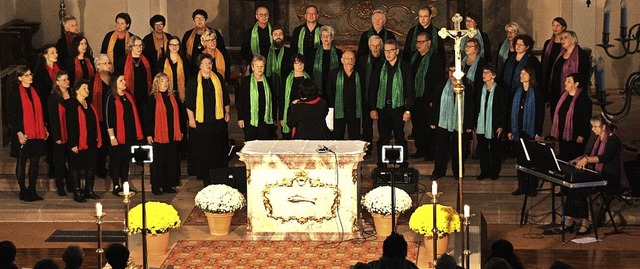 Die Gospel Singers feierten vor einer vollen Kirche ihr 25-jhriges Bestehen.   | Foto: Christiane Franz