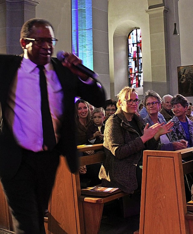 Stimmgewaltig: Malcolm Greens Auftritt in der Todtnauer Kirche.  | Foto: Manuel Hunn