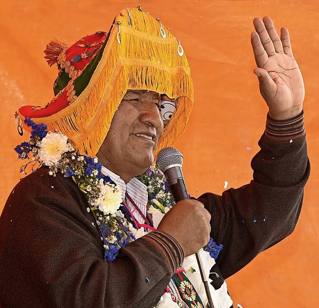 Evo Morales feiert seinen fragwrdigen Wahlsieg.  | Foto: Enzo de Luca (dpa)