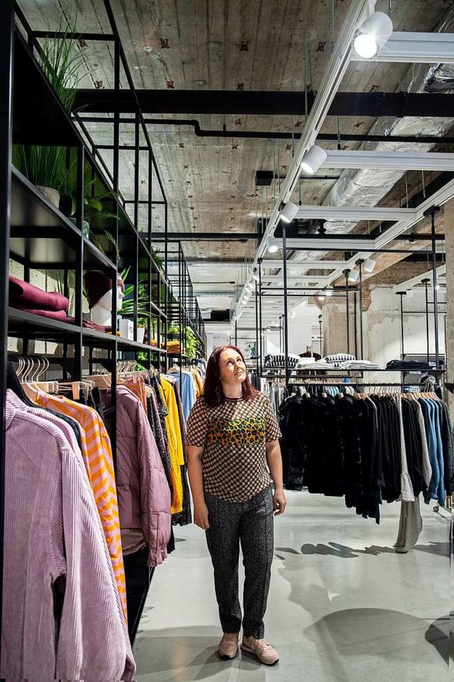 Vera Springer arbeitet im Modehaus Kai... ja nicht&#8220;, sagt Vera Springer.   | Foto: Joss Andres