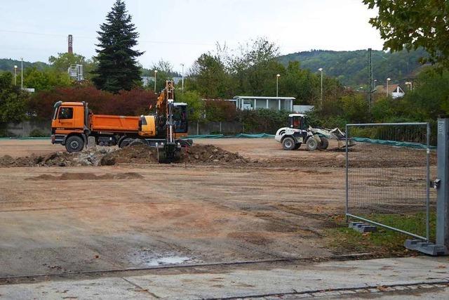 Der Fssler-Parkplatz fr Pendler in Lrrach soll am 11. November ffnen