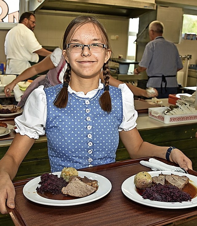 Bayrisch ging es in der Kche zu.  | Foto: Heinz und Monika Vollmar