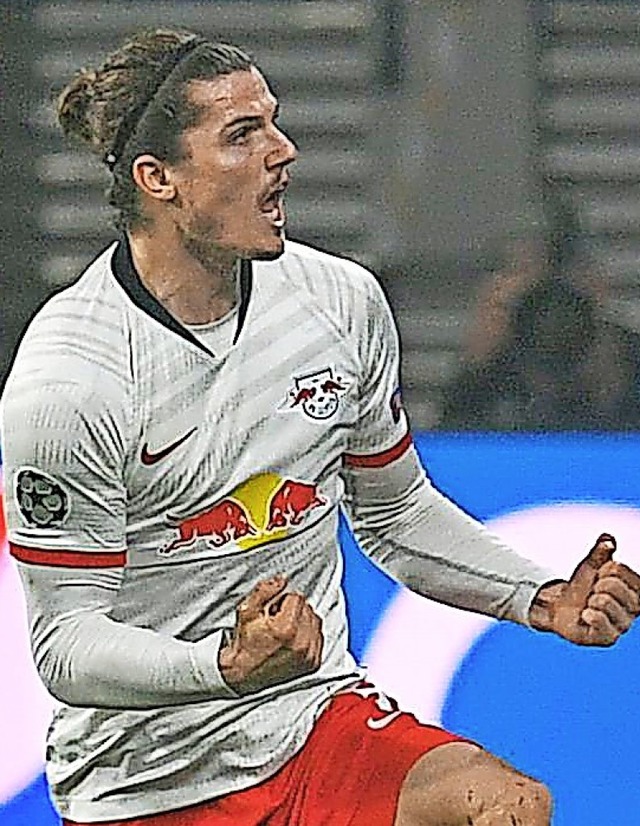 Leipzigs Spieler Marcel Sabitzer  freut sich ber sein Tor  zum 2:1   | Foto: JOHN MACDOUGALL (AFP)