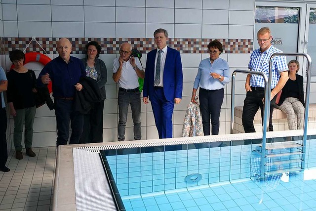 Das Schwimmbecken in der Rehaklinik Fe...Modernisierung wieder erffnet worden.  | Foto: Ralf Morys