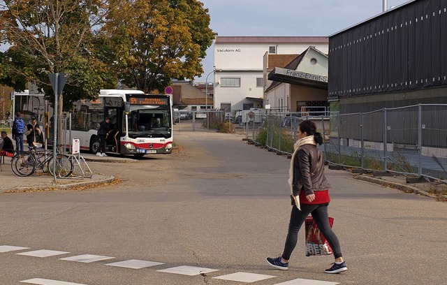Busfahrgste aufgepasst: Mehrere Linie...b, sondern bei der Schpflin-Stiftung.  | Foto: Paul Schleer