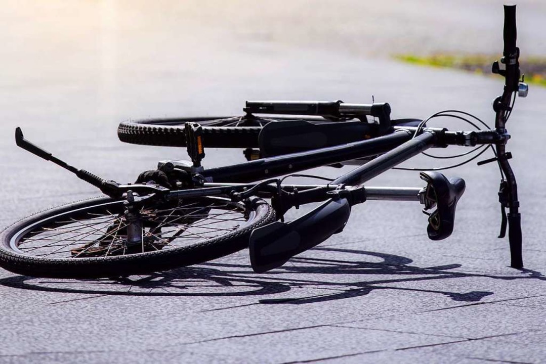 Zu einem Unfall in Gottenheim wurde di...erstagnachmittag gerufen (Symbolbild).  | Foto: Rainer Fuhrmann  (stock.adobe.com)