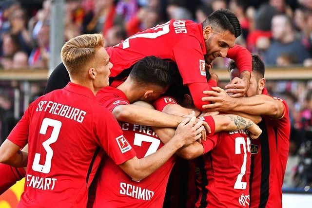 Der SC Freiburg gewinnt gegen RB Leipzig mit 2:1.  | Foto: Achim Keller