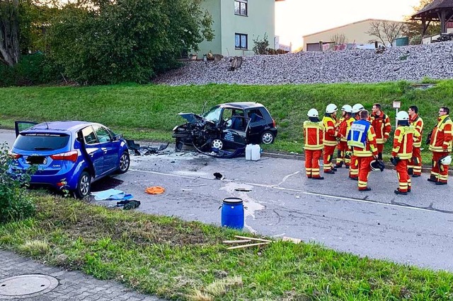Ein schwerer Verkehrsunfall ereignete sich am Samstagabend in Bad Sckingen.  | Foto: Feuerwehr Bad Sckingen