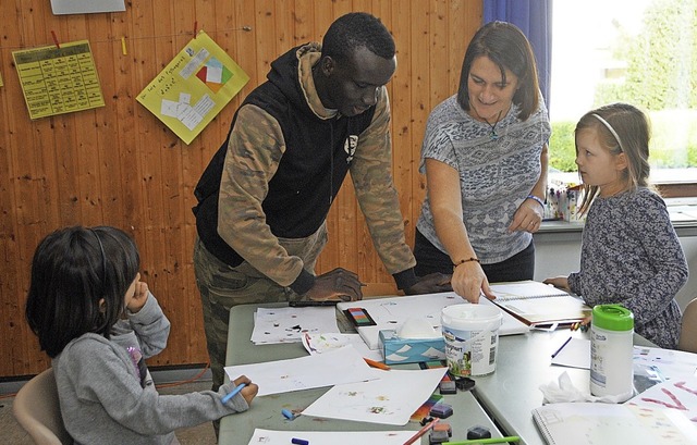 Der Gambier macht eine Ausbildung bei der Metzgerei Dosenbach.  | Foto: Regine Ounas-Krusel