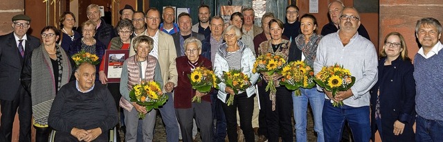 Die geehrten langjhrigen Beschicker des Freiburger Mnstermarkts   | Foto: FWTM / Daniel Schoenen