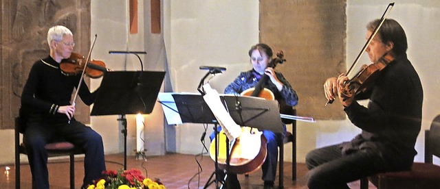 Ines Then-Berg (Violine), Maria-Luisa ...dberg-Variationen in der Stadtkirche.   | Foto: Georg Vo