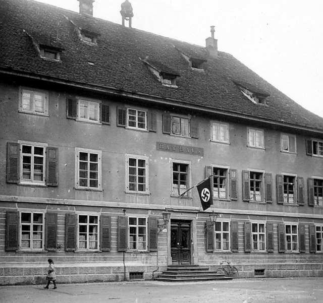 Bereits seit 1933 war das Sckinger Ra... zur Schalt- und Nachrichtenzentrale.   | Foto: Stadtarchiv Bad Sckingen