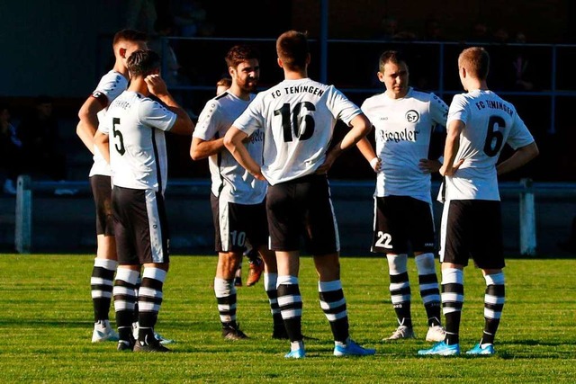 Guter Rat ist gefragt. Fabio Saggiomo ...on links) instruiert seine Mitspieler.  | Foto: Lukas Karrer