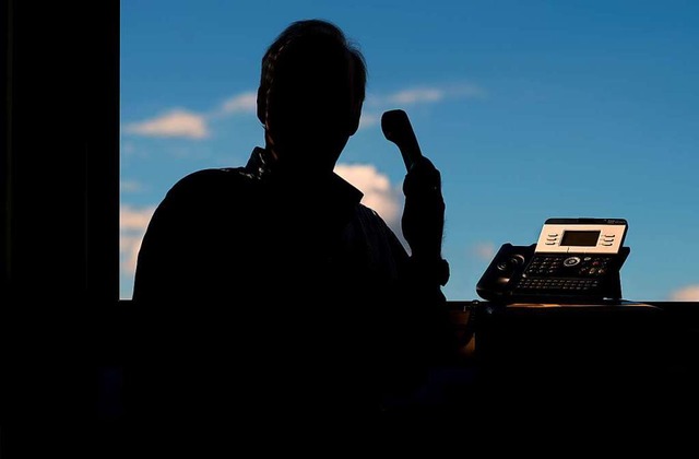 Achtung, Betrugsgefahr: Nicht immer, w... zu sein, ist er das auch (Symbolfoto)  | Foto: Julian Stratenschulte