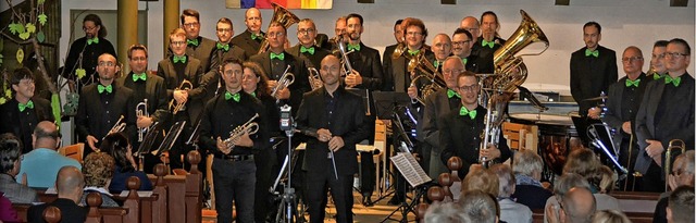 Hochklassige Musik bot das Benefizkonz...eins Chinderlache in Efringen-Kirchen.  | Foto: JOACHIM G. PINKAWA              