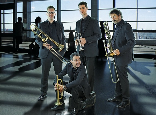 Das &#8222;Stuttgart Brass Quartett&#8...pierte familiengerechte Weltpremiere.   | Foto: Thomas Krug