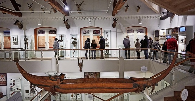 Blick in die Ritterhaus-Ausstellung &#...Die kolonialzeitliche Sammlung&#8220;   | Foto: Michael Bode