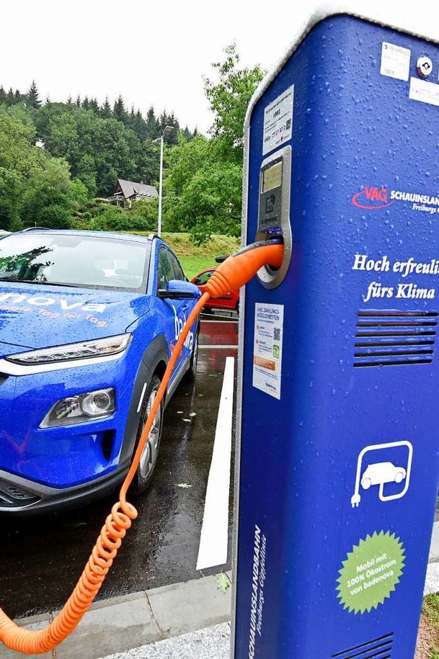 Noch mangelt es an Ladepunkten fr die Elektroautos.   | Foto: Michael Bamberger