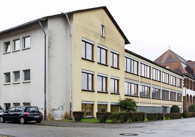 Der Ortschaftsrat wnscht, dass die Gr...ckt und die Fassade neu gemacht wird.   | Foto: Gabriele Zahn