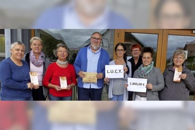 Frauenflohmarkt in Altenheim bringt Spendengeld