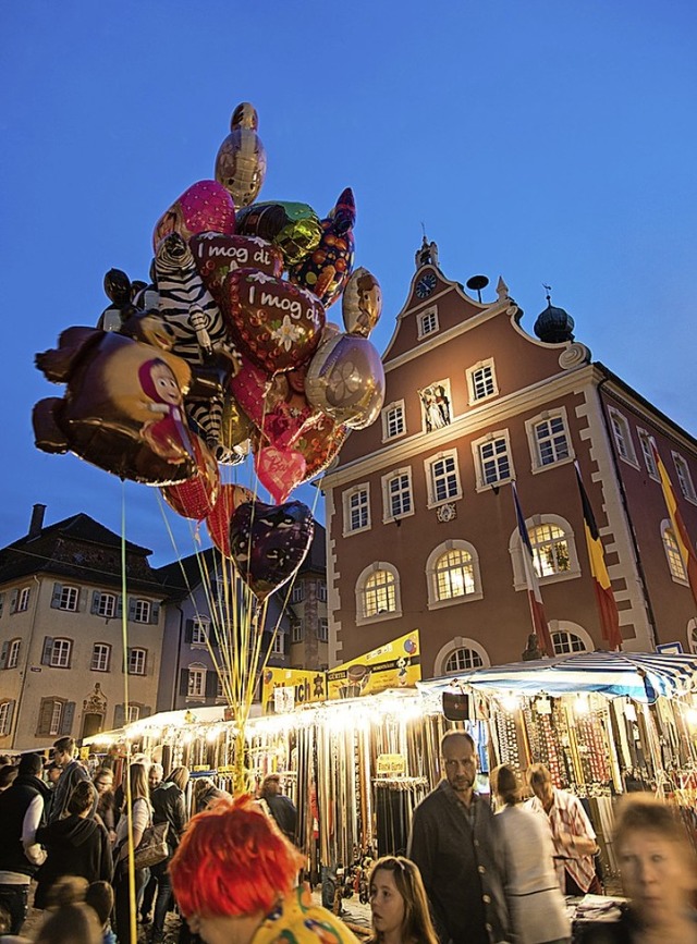 Am Wochenende ist Martinimarkt in der Altstadt.  | Foto: Olaf Michel (Bilder-Michel.de)