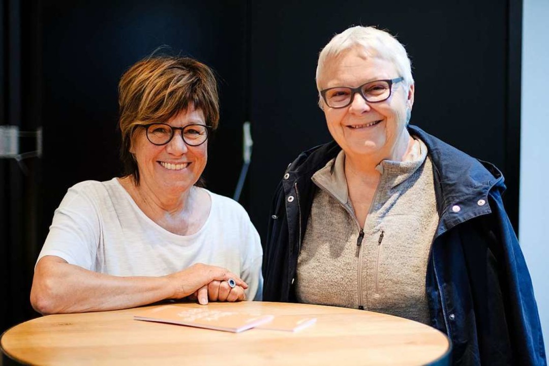 Ulrike Schlegel (links) und Ingrid Bißwurm vom Philo Mobil  | Foto: Ansgar Taschinski