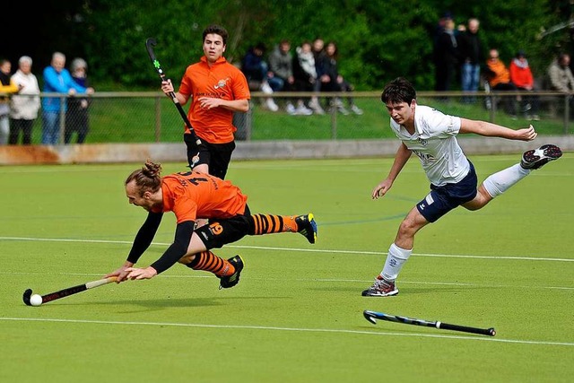 Der Hockey-Club Lahr (orangene Trikots...kunft auf der Klostermatte bestreiten.  | Foto: Pressebro Schaller