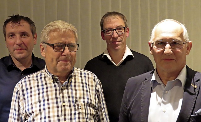 Wieder komplett: der  Vorstand der  CD...zenden Hans-Peter  Mller (von links)   | Foto: Gerd Leutenecker