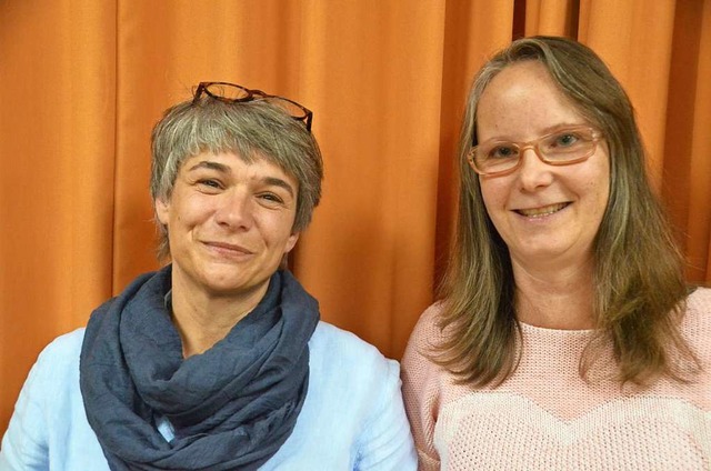 Die Neuen  im Vorstand des Gesangverei...links) und Vize-Vorstndin  Ute Weber.  | Foto: Gabriele Rasenberger
