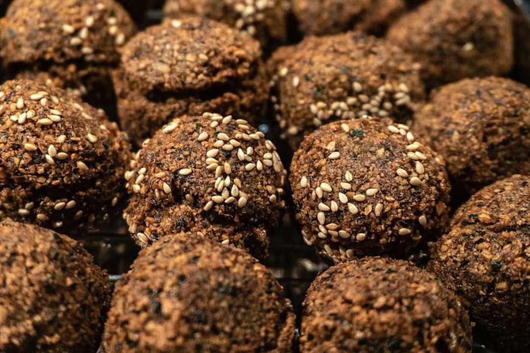 Nicht nur mehr Falafel, sondern genere...er Mensen, wnscht sich Lukas Gebhard.  | Foto: Daria Nepriakhina (Unsplash.com)