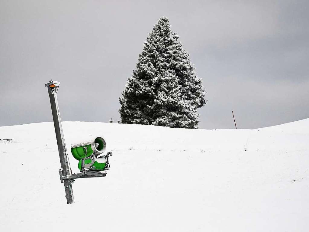 Schneekanone im Schnee