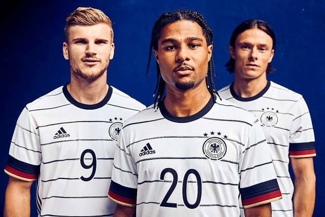 Timo Werner (v.l.), Serge Gnabry und N... deutschen Fuball-Nationalmannschaft.  | Foto: - (dpa)