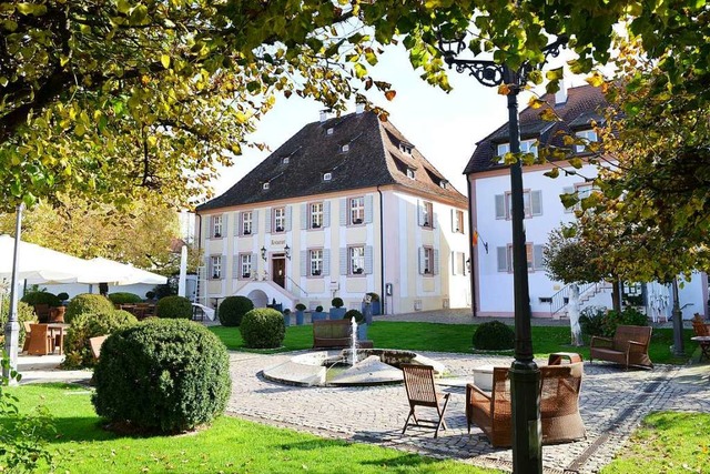 Die Familie Gessler fhrt seit 2007 da... Schloss Reinach in Freiburg-Munzingen  | Foto: Rita Eggstein