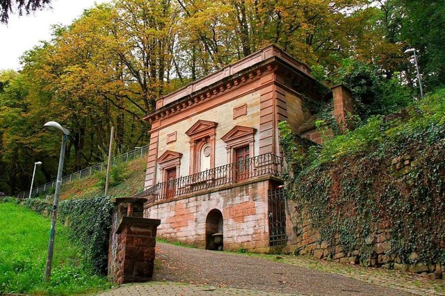 Am Aufgang zum Schlossberg liegt der 1...s 1876 errichtete Trinkwasserbehlter.  | Foto: Badenova