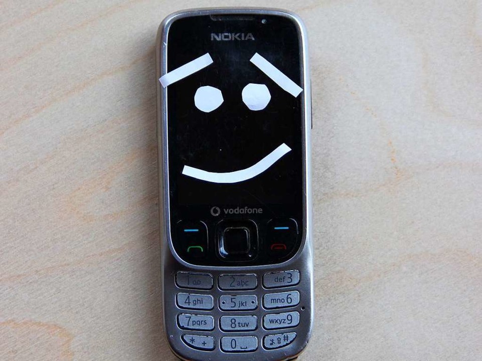 So erlebte der Autor sein Nokia jahrel...ich, zufrieden, für Telefonate bereit.  | Foto: Christian Engel