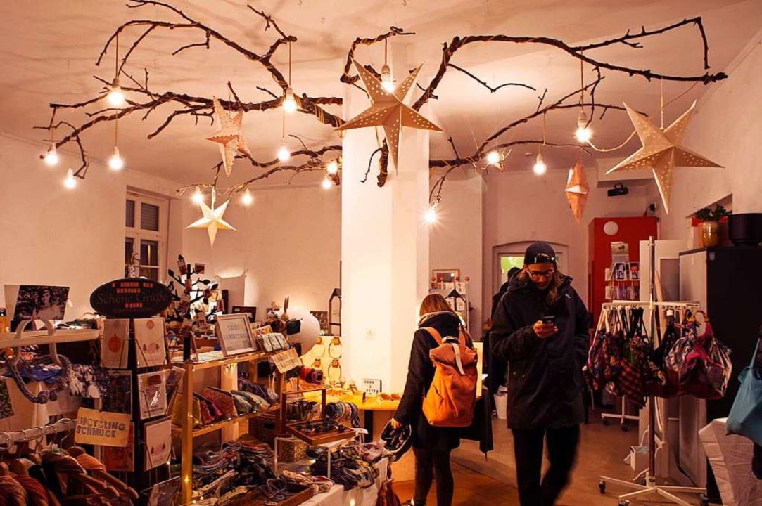 Weihnachtsgeschenke findet man vielleicht auch  | Foto: Juli Richter