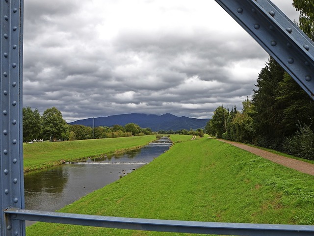 Zwischen Wasser und Denzlingen soll die Elz mehr Platz bekommen.   | Foto: Gerhard Walser