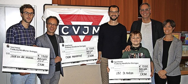 Fr drei Projekte spendete der CVJM seinen Hoselipsfest-Erls.   | Foto: privat