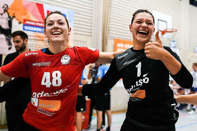 Seit Saisonbeginn wieder vereint &#821...r (links) und HSG-Torfrau Lena Fischer  | Foto: Patrick Seeger