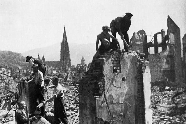 Nach der Zerstrung der Stadt im November 1944.  | Foto: Stadtarchiv