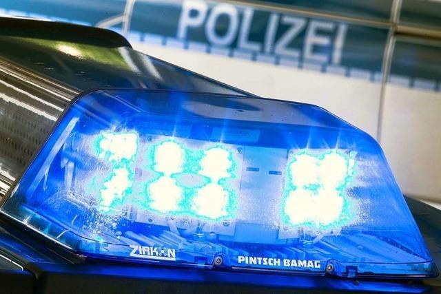 Auto in Schliengen in der Bahnhofstrae zerkratzt