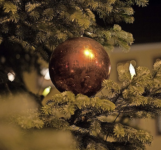 Weihnachtliche Stimmung verspricht der Weihnachtsmarkt in der Innenstadt.    | Foto: Martin Wendel