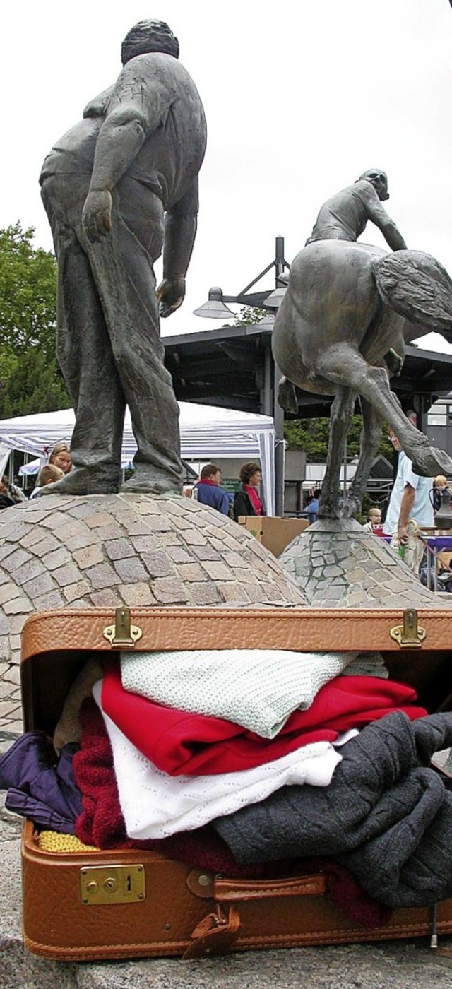 Der Flohmarkt soll nchstes Jahr nicht mehr auf dem Bahnhofsplatz stattfinden.   | Foto: Birgit-Cathrin Maier