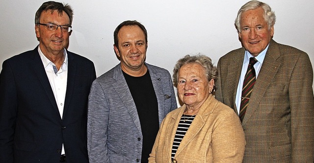 Der Stiftungsvorstand (von links): Br...de Uwe Blaurock; es fehlt Gerd Knoll.   | Foto: Mario Schneberg