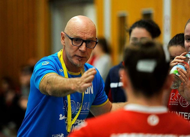 Trainer Stefan Wilhelmi gibt die Richtung vor.  | Foto: Pressebro Schaller