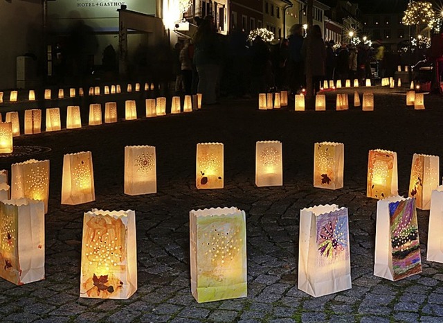 Hunderte Lichtertten sollen am Samstag das Schnauer Stadtzentrum  erhellen.   | Foto: Schwarzwaldregion Belchen