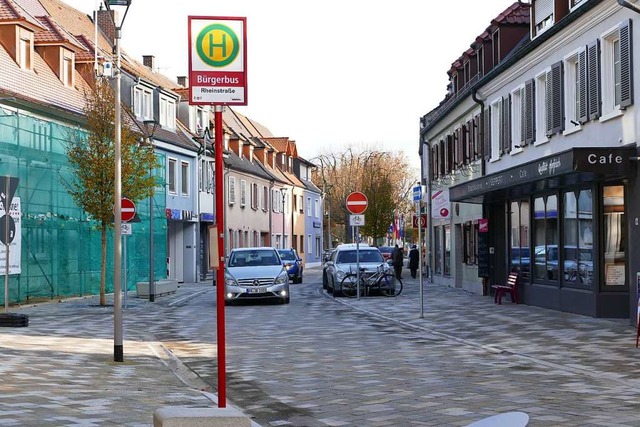 Fr die Regelung des Verkehrs, das Auf...t in Breisach der Landkreis zustndig.  | Foto: Agnes Pohrt