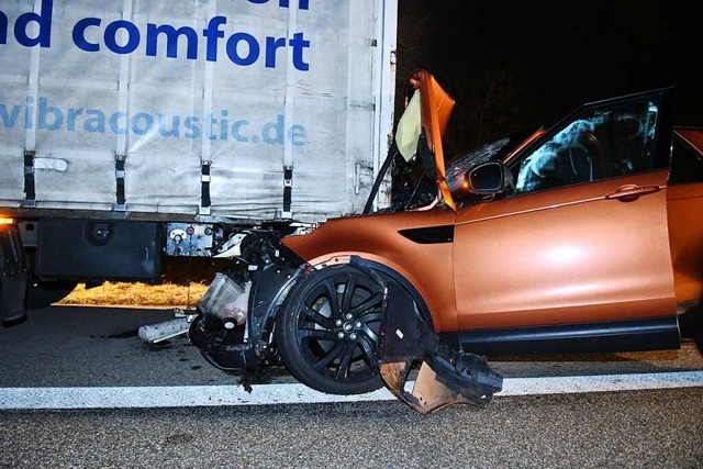 Das Fahrzeugwrack nach dem Unfall  | Foto: Wolfgang Knstle