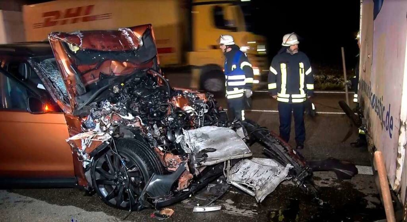 Das Fahrzeugwrack nach dem Unfall  | Foto: Wolfgang Knstle