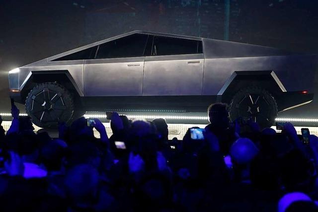 E-Pickup von Tesla sieht wie Tarnkappen-Kampfjet aus